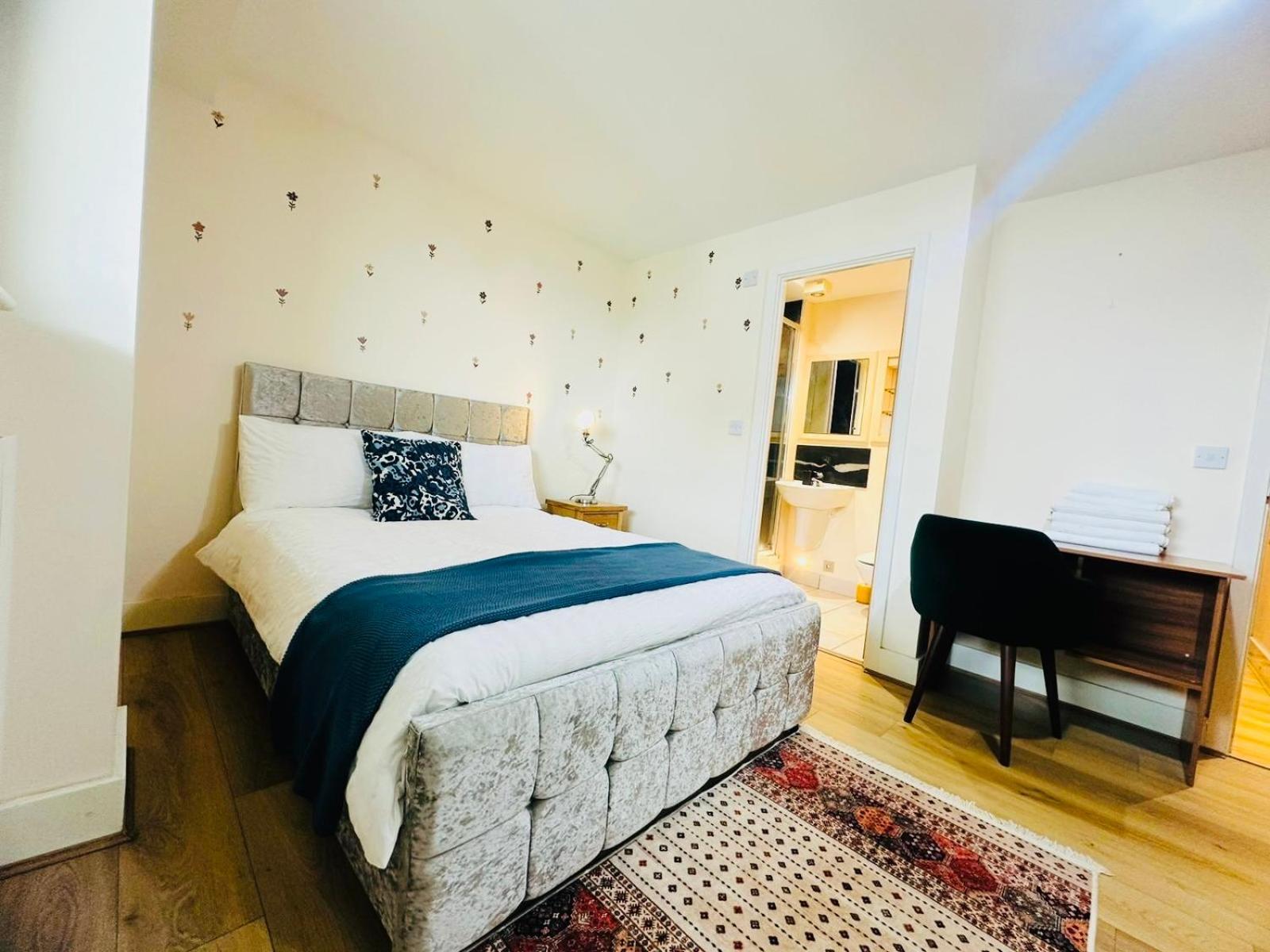 Modern 2Bed 2Bath Apartment Canary Wharf - Upto 5 Person London Exterior foto