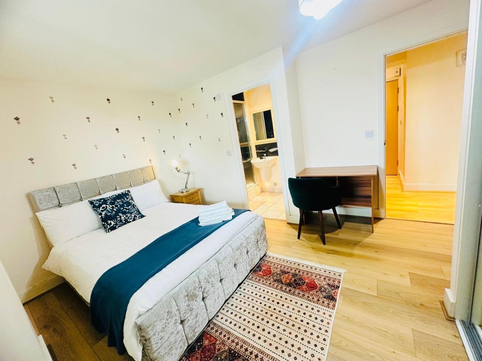 Modern 2Bed 2Bath Apartment Canary Wharf - Upto 5 Person London Exterior foto