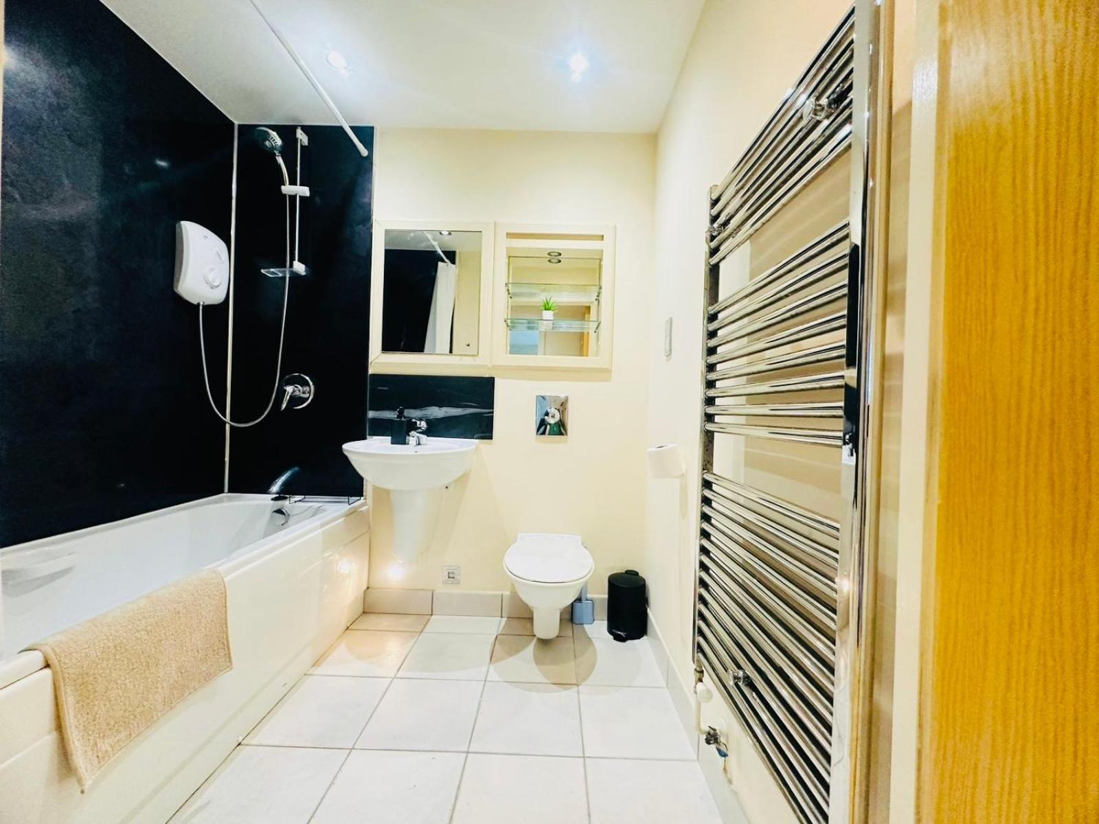 Modern 2Bed 2Bath Apartment Canary Wharf - Upto 5 Person London Exterior foto