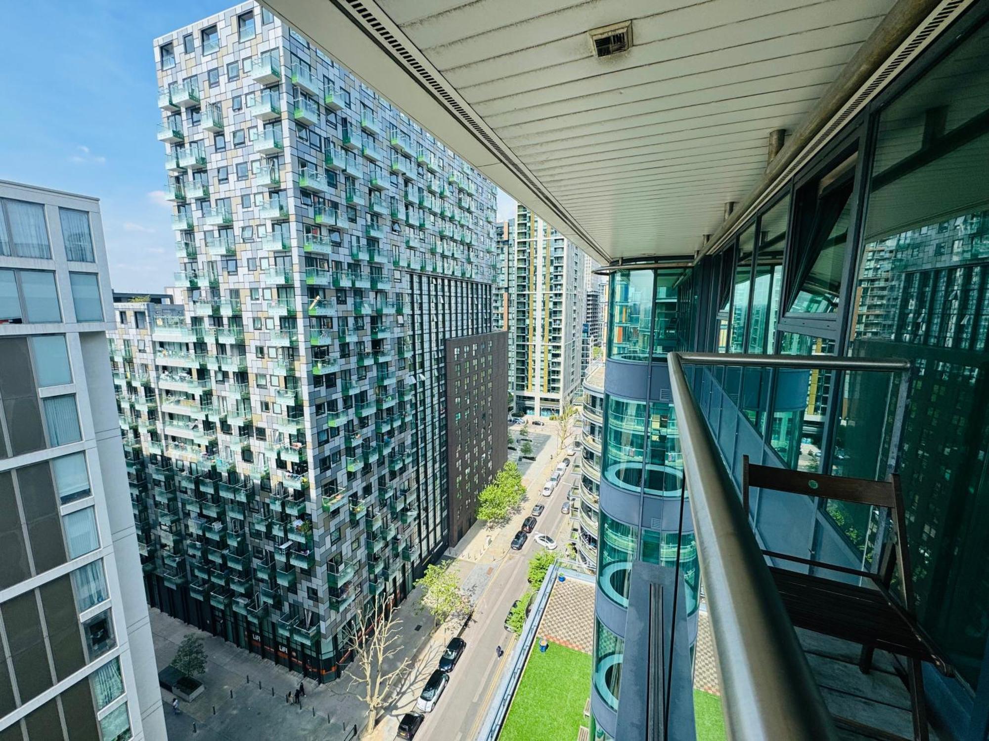 Modern 2Bed 2Bath Apartment Canary Wharf - Upto 5 Person London Exterior foto